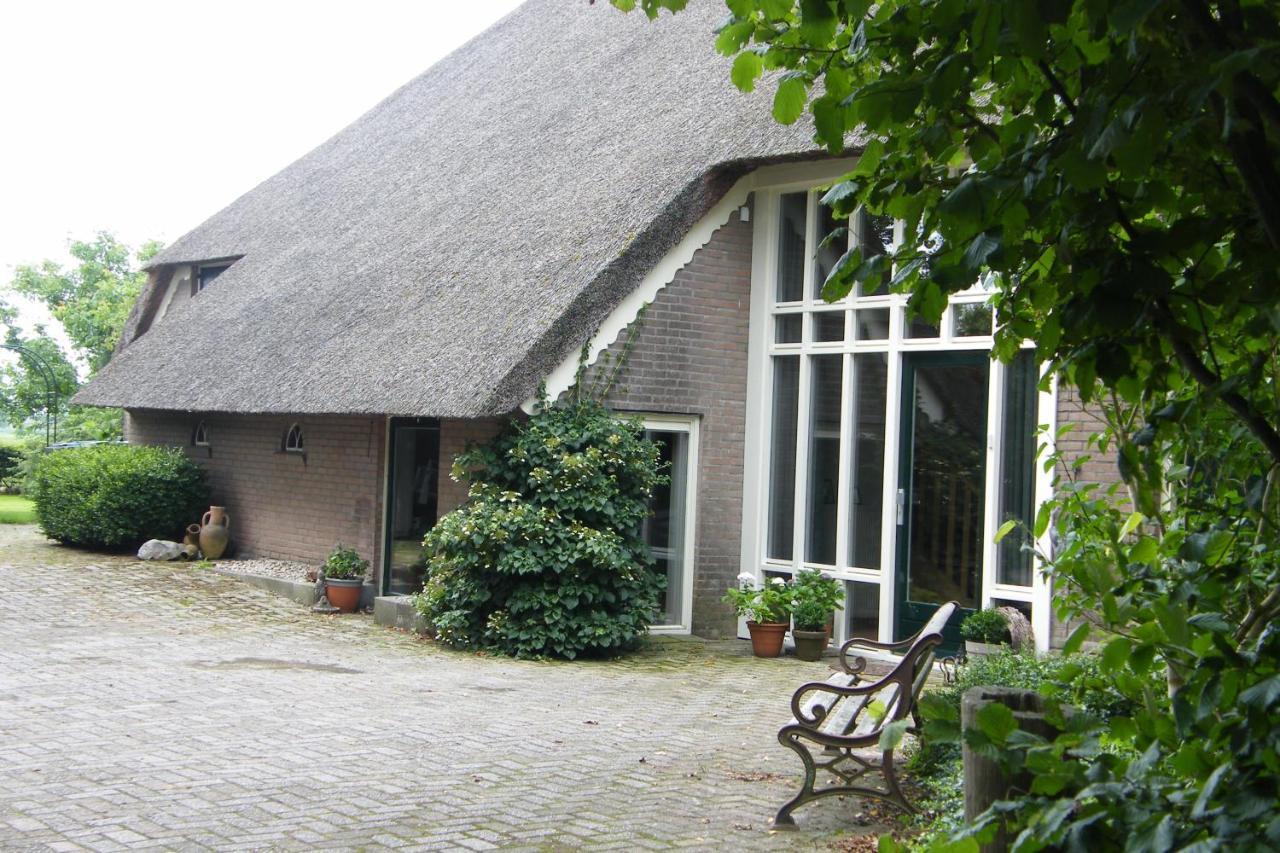 Bed and Breakfast Bij Ons Op 20 Nijeveen Экстерьер фото